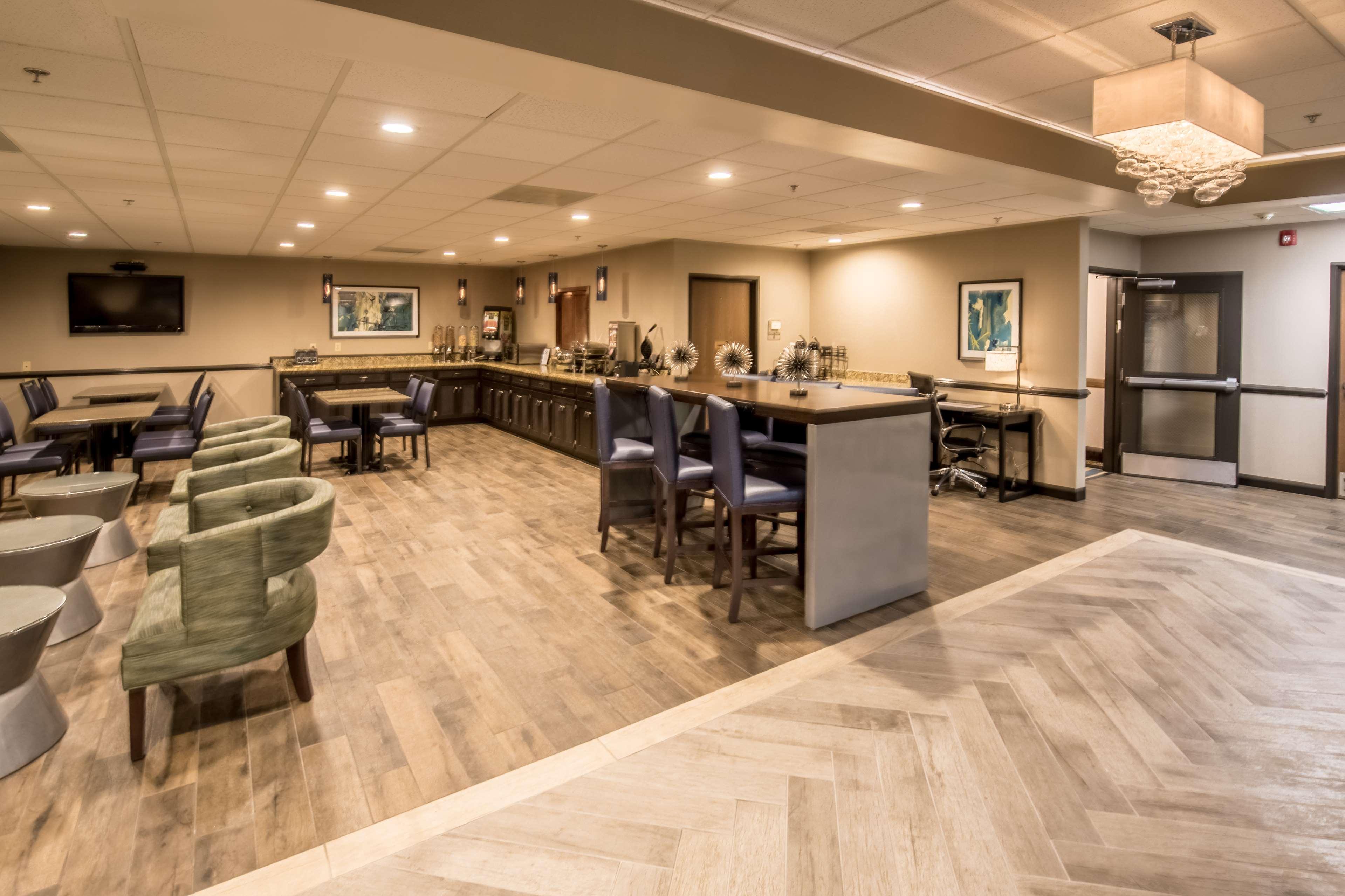 Best Western Augusta West Eksteriør billede