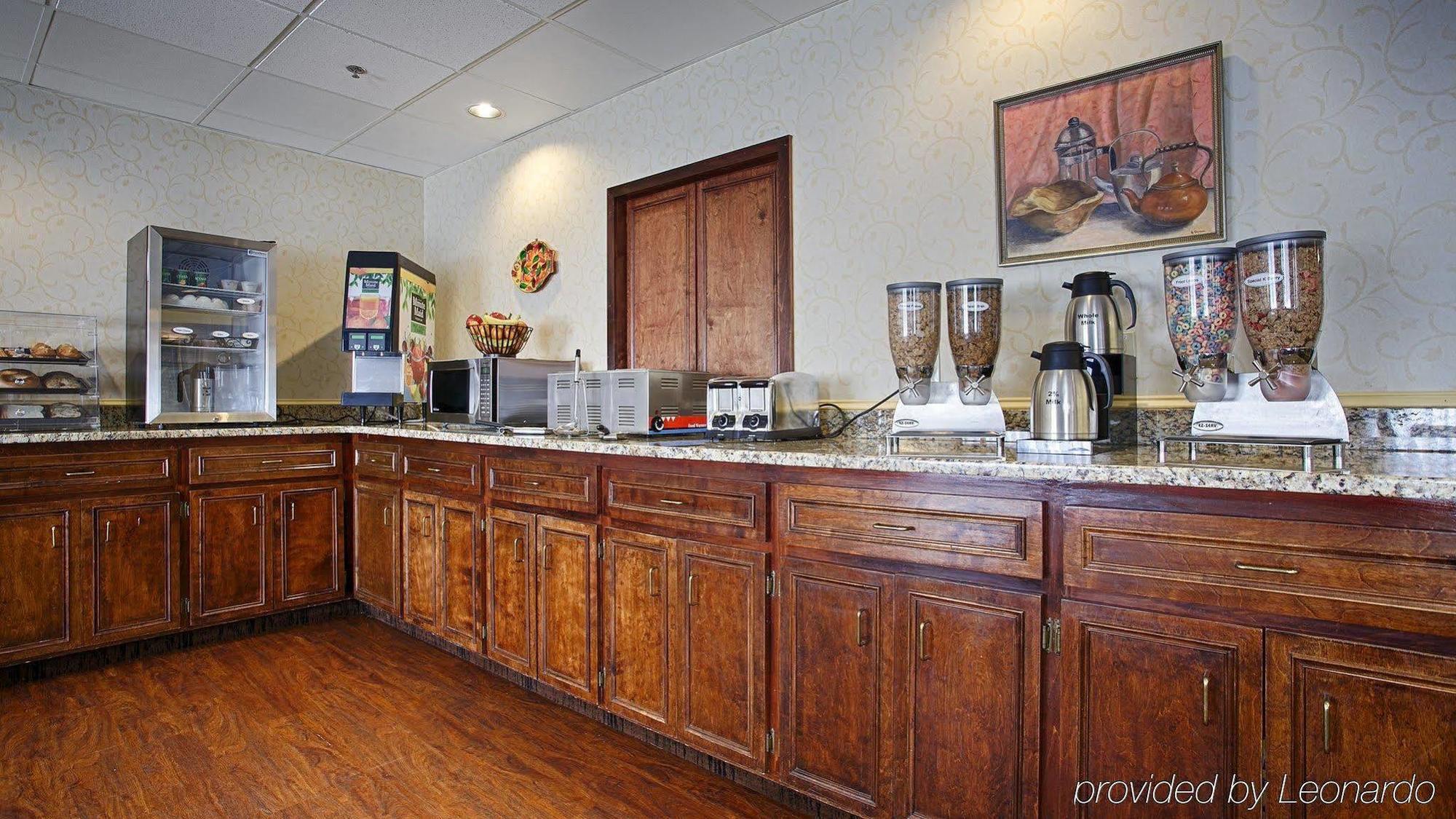 Best Western Augusta West Eksteriør billede