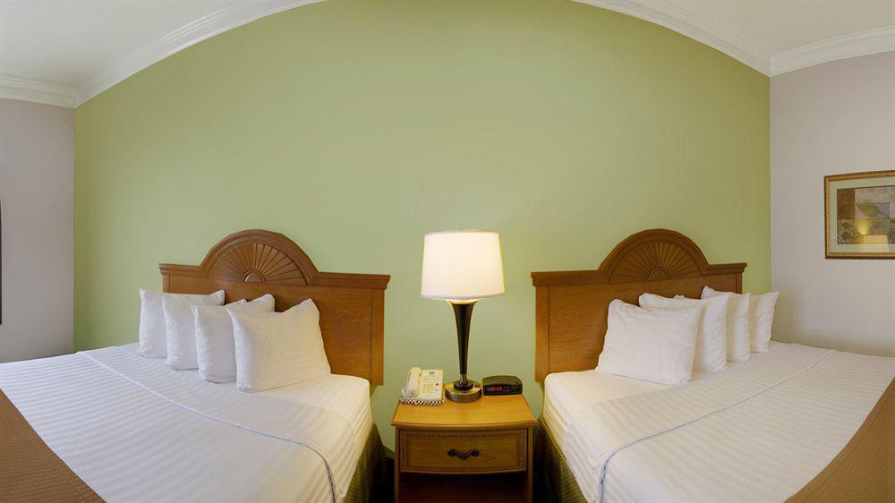 Best Western Augusta West Eksteriør billede