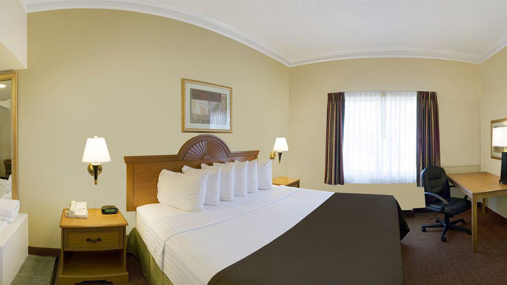 Best Western Augusta West Eksteriør billede